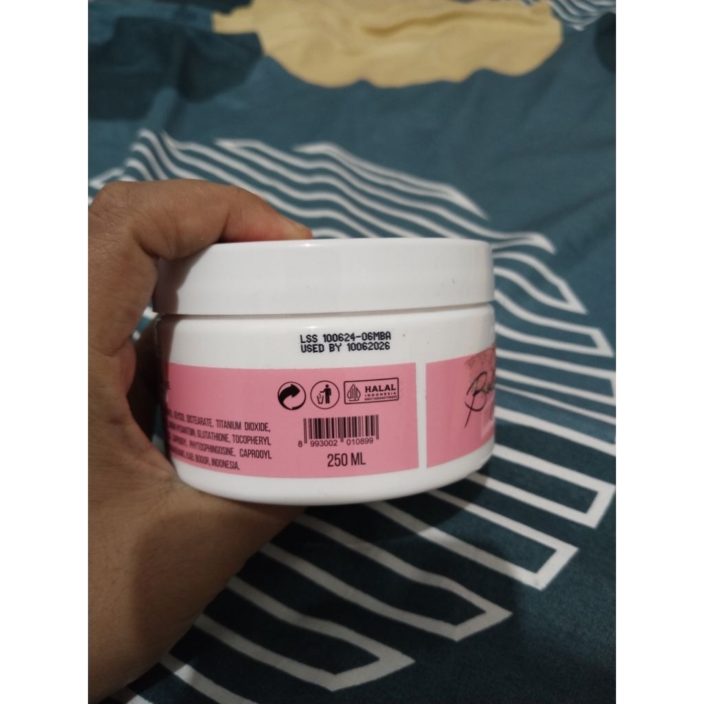Scarlet Body Scrub