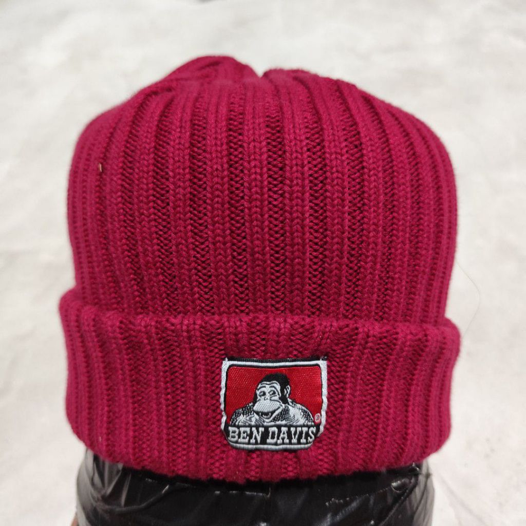 beanie kupluk rajut ben Davis merah
