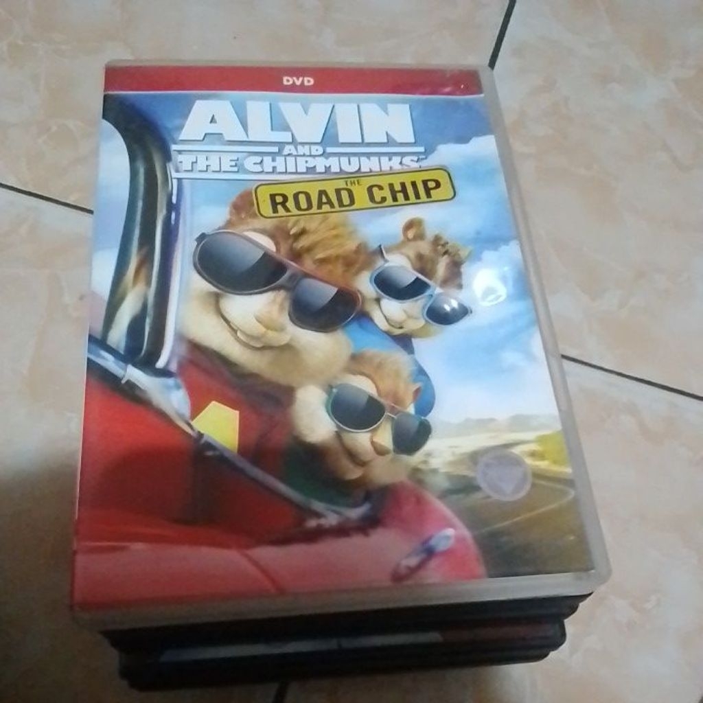 DVD ALVIN AND THE CHIPMUNKS THE ROAD CHIP