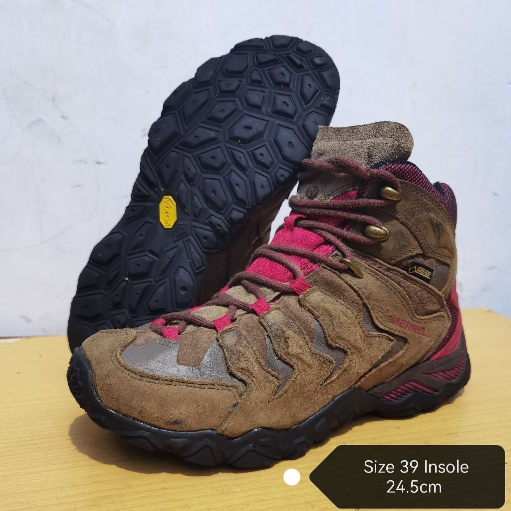 Sepatu Hiking MERRELL MID GTX 39
