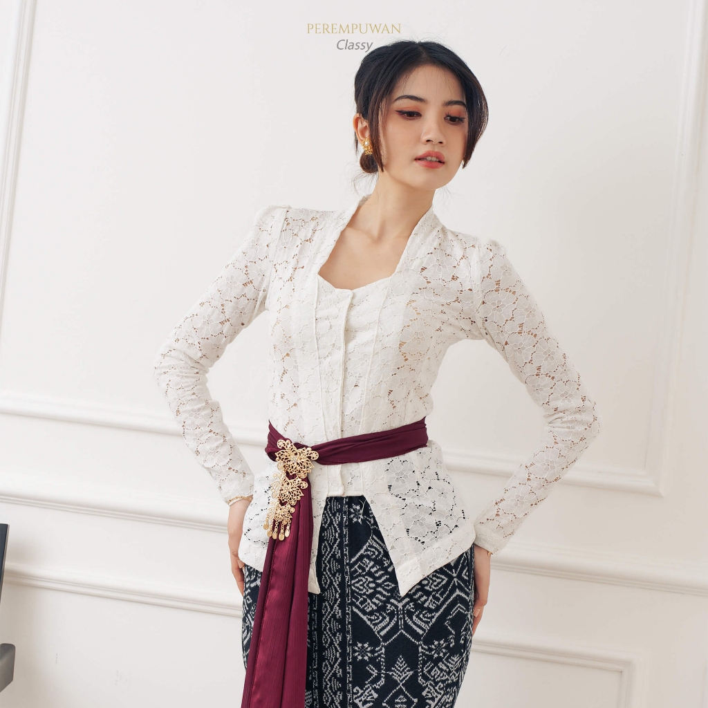 PEREMPUWAN | Atasan Kebaya Wisuda Brokat Kutu baru Bali Elegant Premium Mewah Modern Putih Hitam