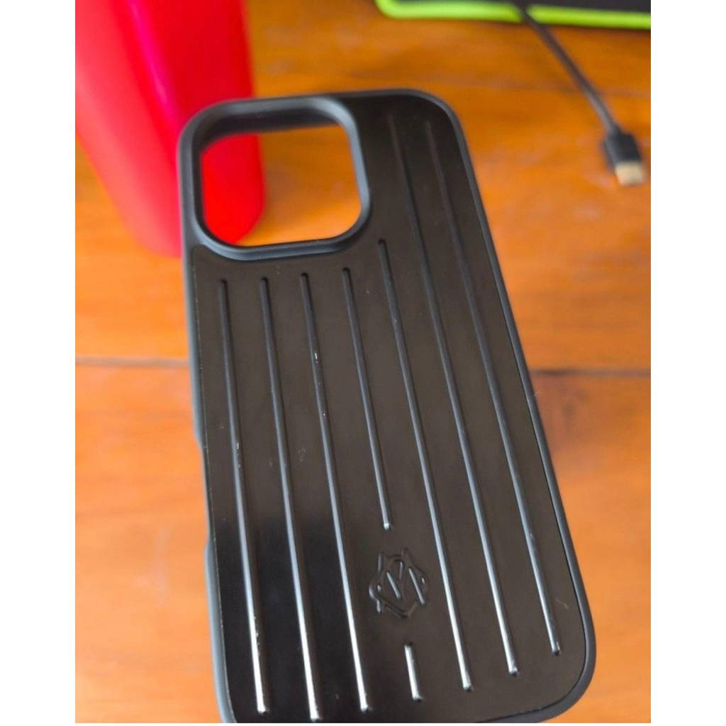 case iphone 16 pro rimowa