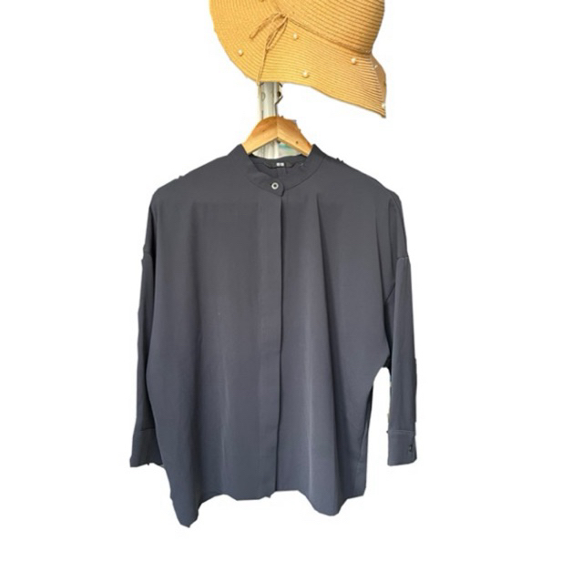 Kemeja Wanita Uniqlo Navy Biru Tua PL