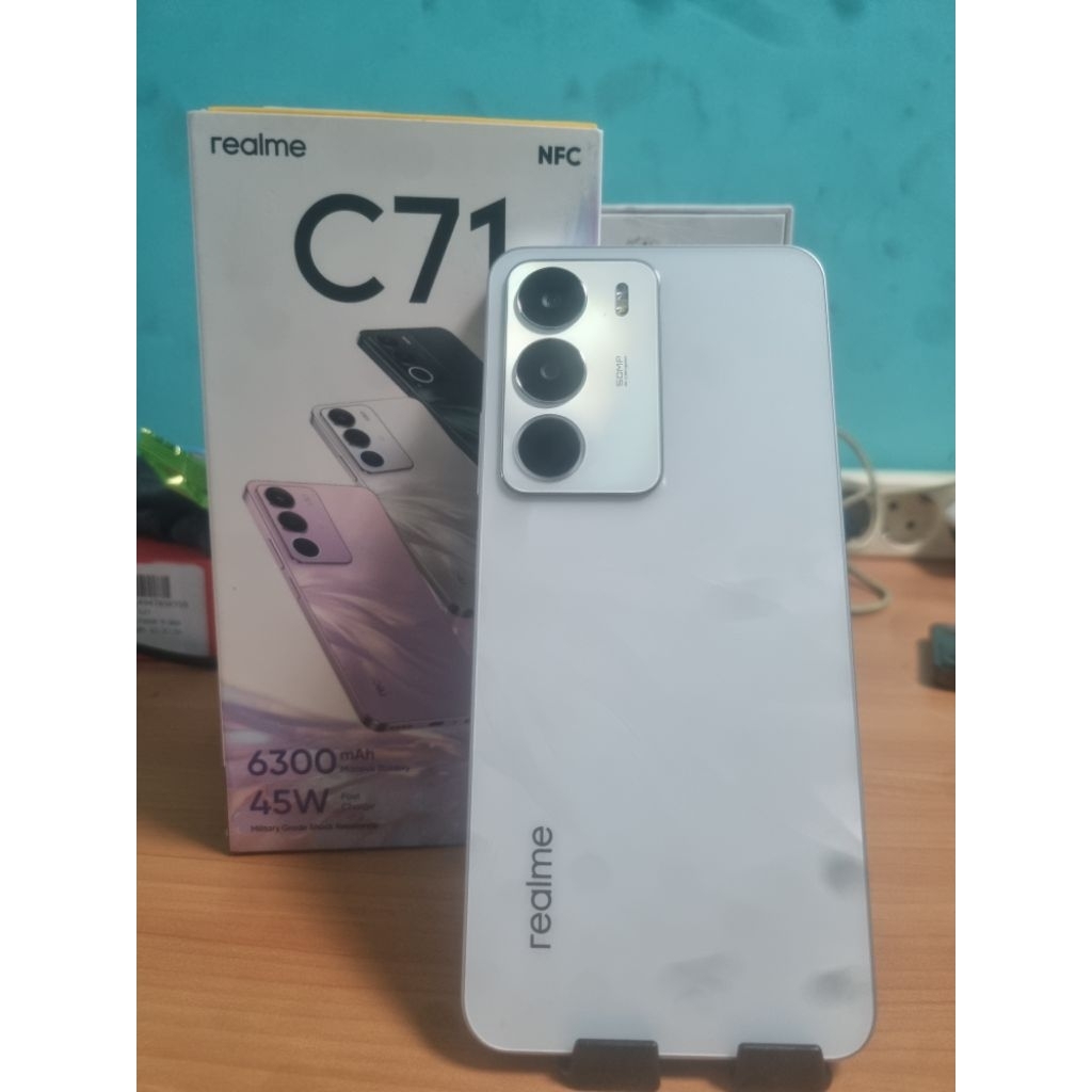 Realme C71 4G warna White Swan RAM 8GB / ROM 128GB NFC.