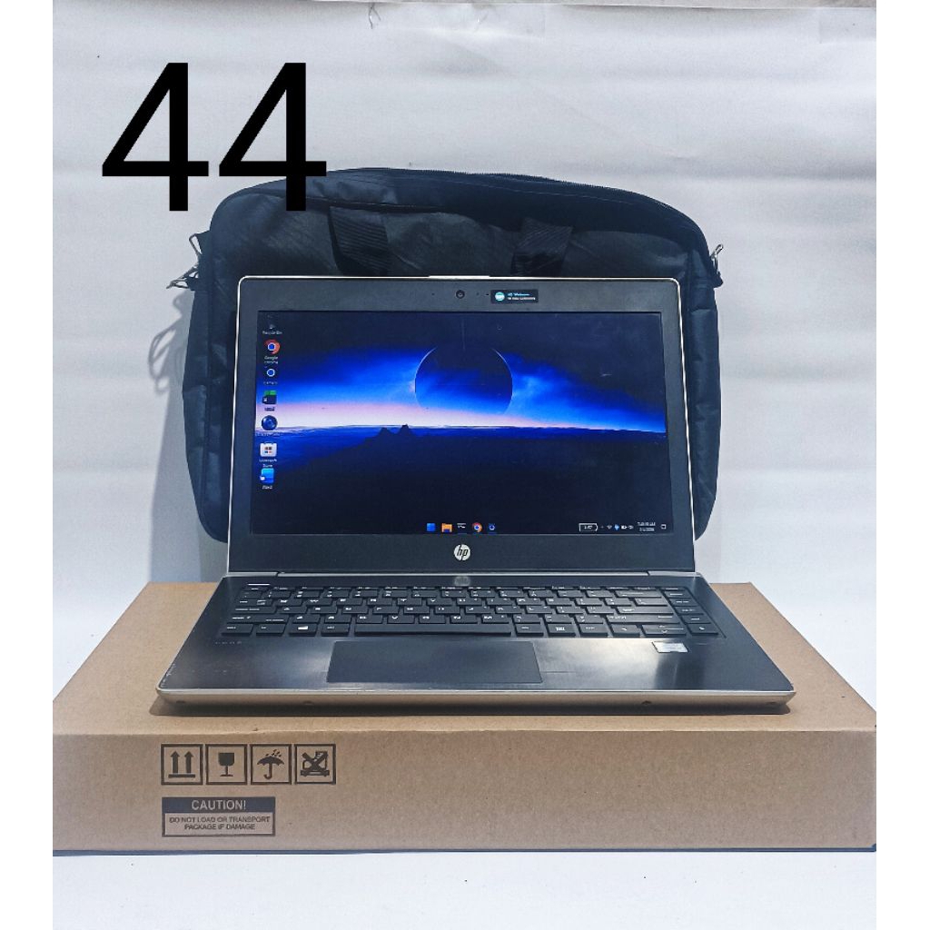 HP Probook 430 G511 Core i3-6006U Gen6th DDR RAM 8GB  SSD 256 GB LED 14 " slim Baterai 2,5 jam