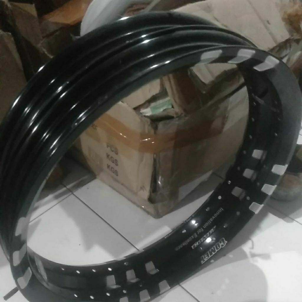 velg comet ring 17/1.40