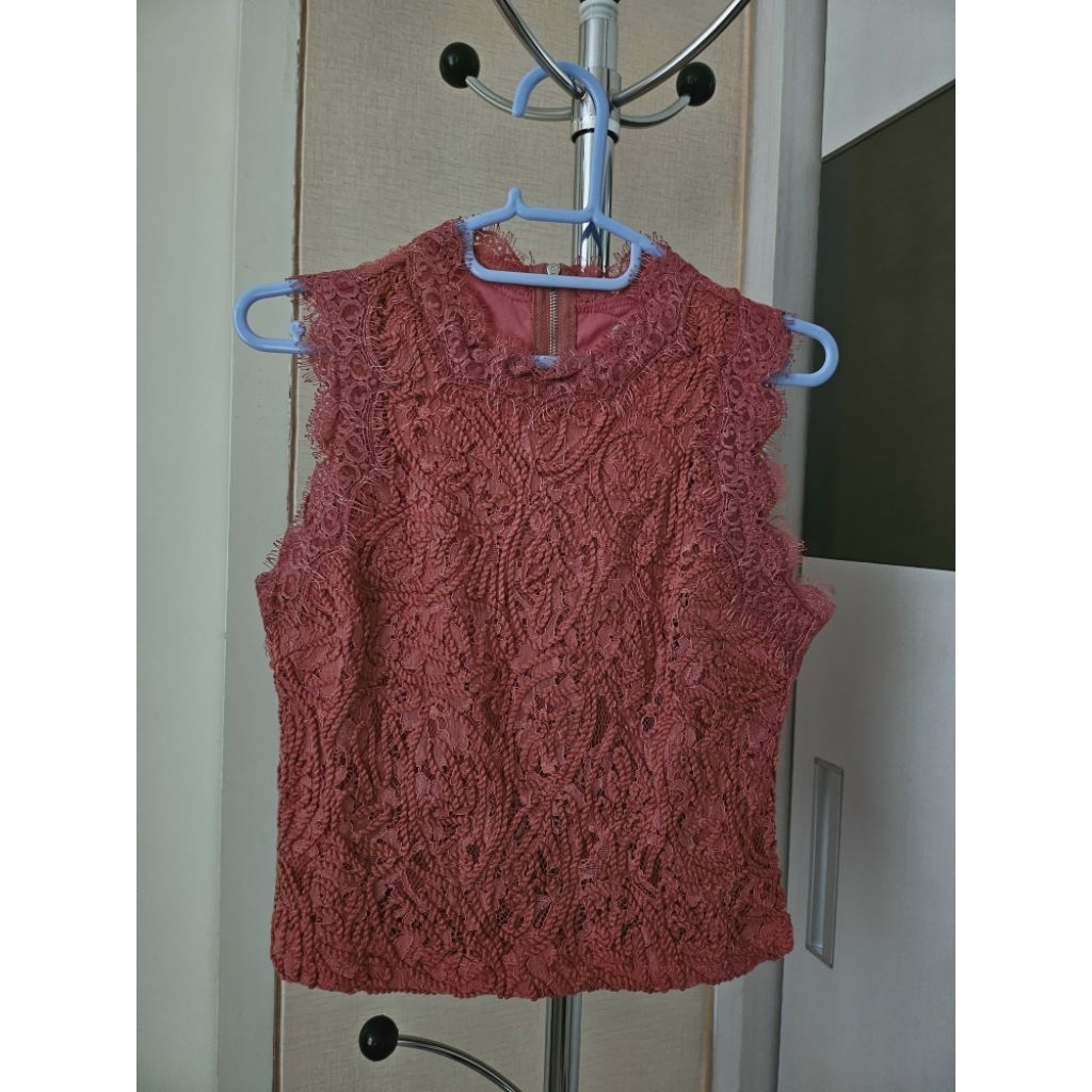 Top turtleneck brokat karoro PRELOVED/BEKAS