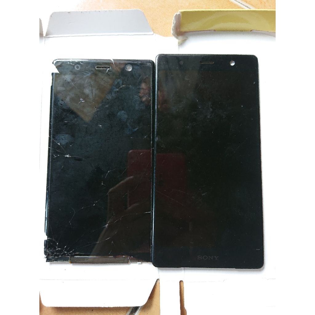 2 lcd Sony Xperia XZ2 premium Junk/bahan