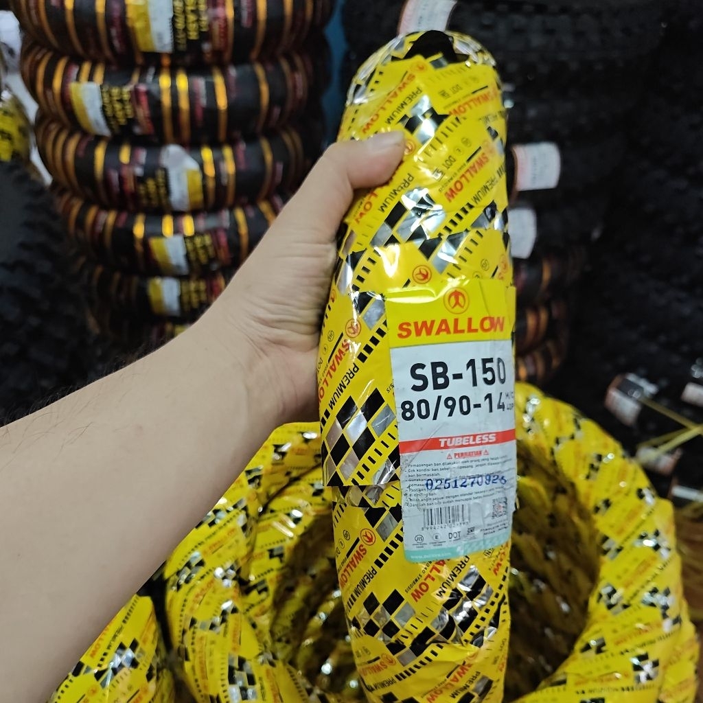 ban luar swallow tubeless 80/90-14 sb150