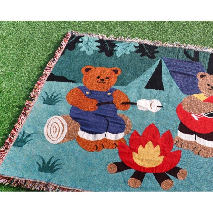Original Wiggle Wiggle Premium Square Rug Camping Bear [153*125 cm]