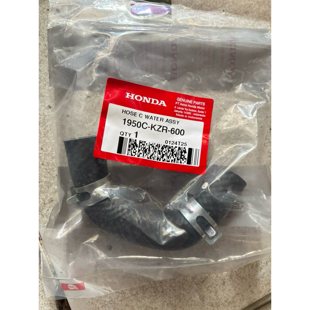 HOSE C WATER ASSY KZR (SELANG RADIATOR BAWAH)