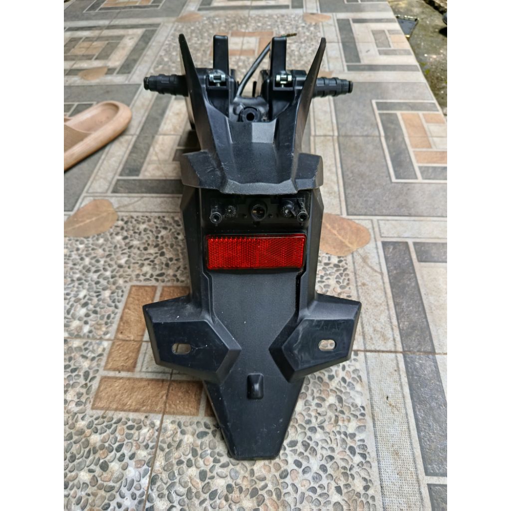 spakbor slebor belakang HONDA CRF ORIGINAL