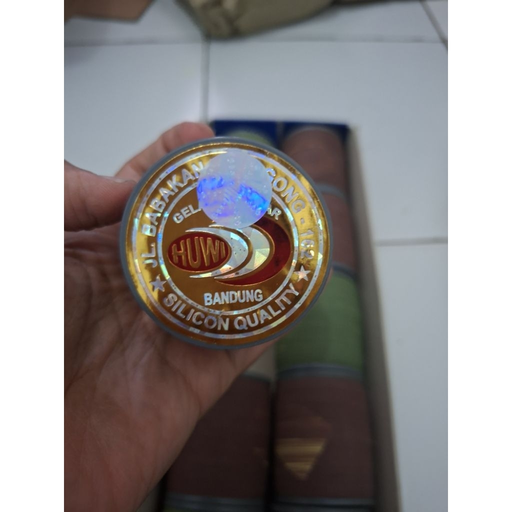 Gelasan huwi gold molor 022