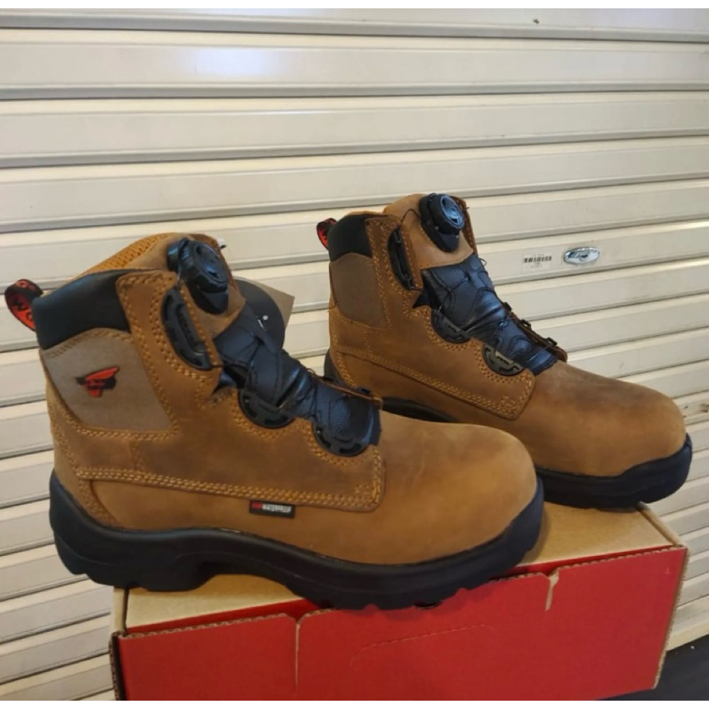 Spatu safety RED WING