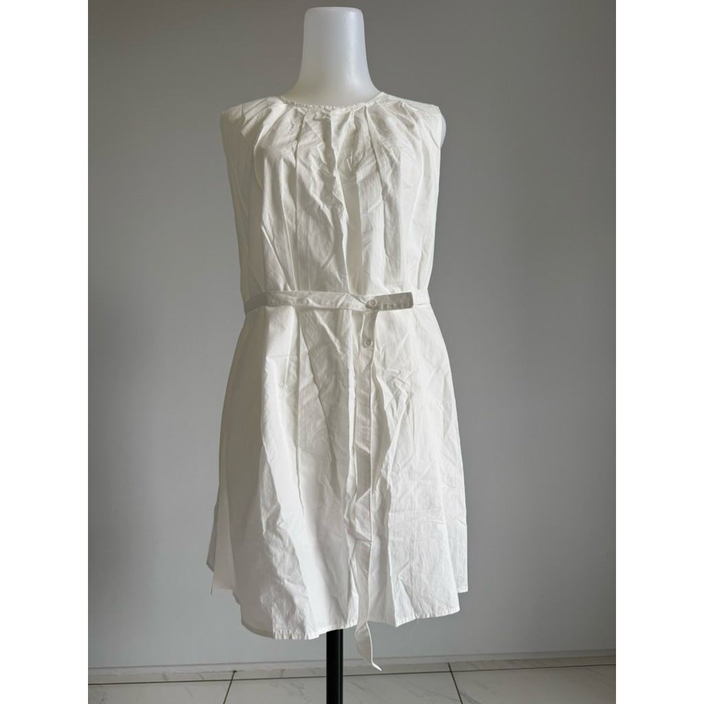 Dress Casual Wanita Polos tanpa lengan