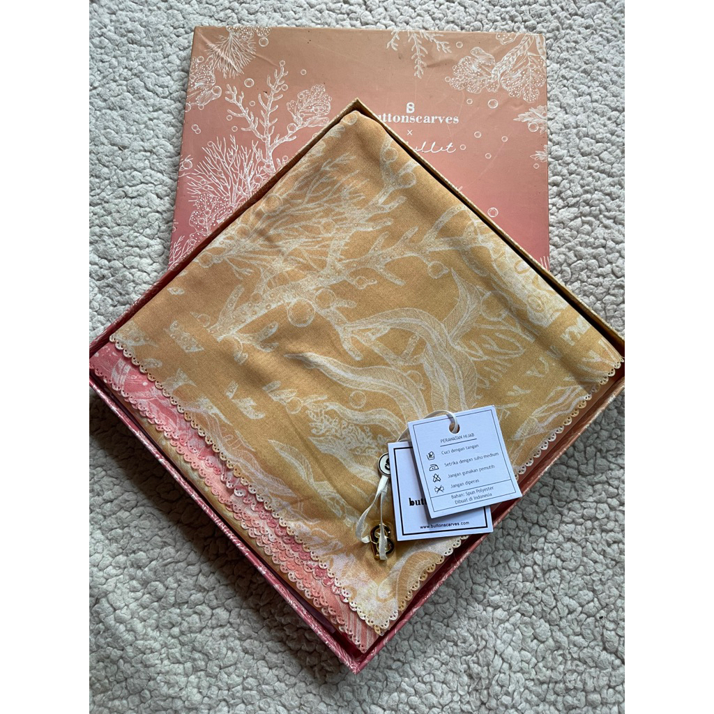 Buttonscarves El Mar Minorca Sunset