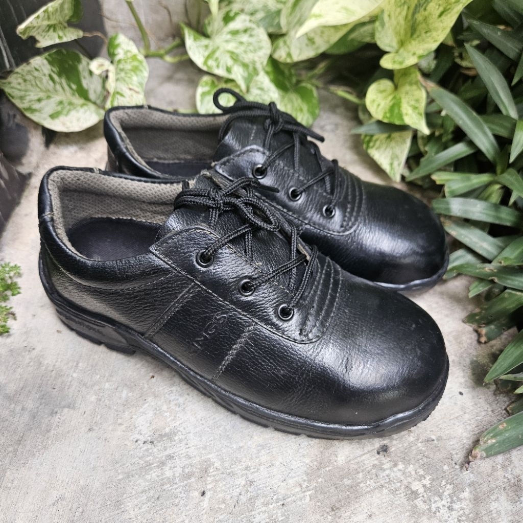 sepatu safety second kings size 40(25cm)