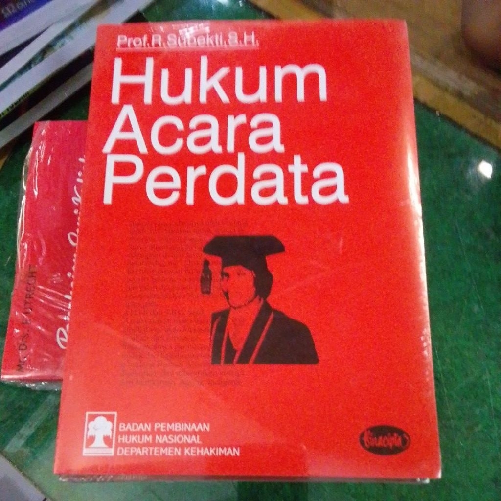 BUKU Hukum Acara Perdata