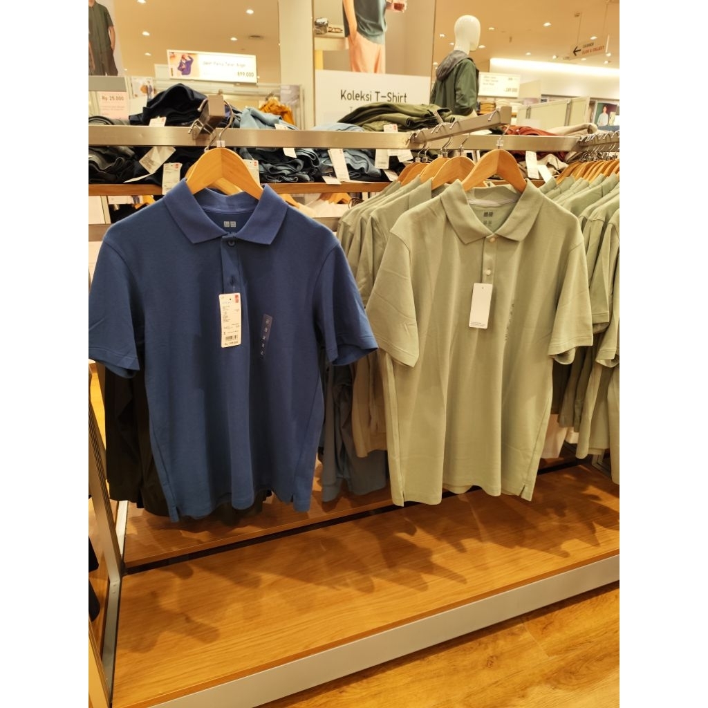 Kaos AIRism Polo Lengan Pendek Pria Uniqlo (Unisex)