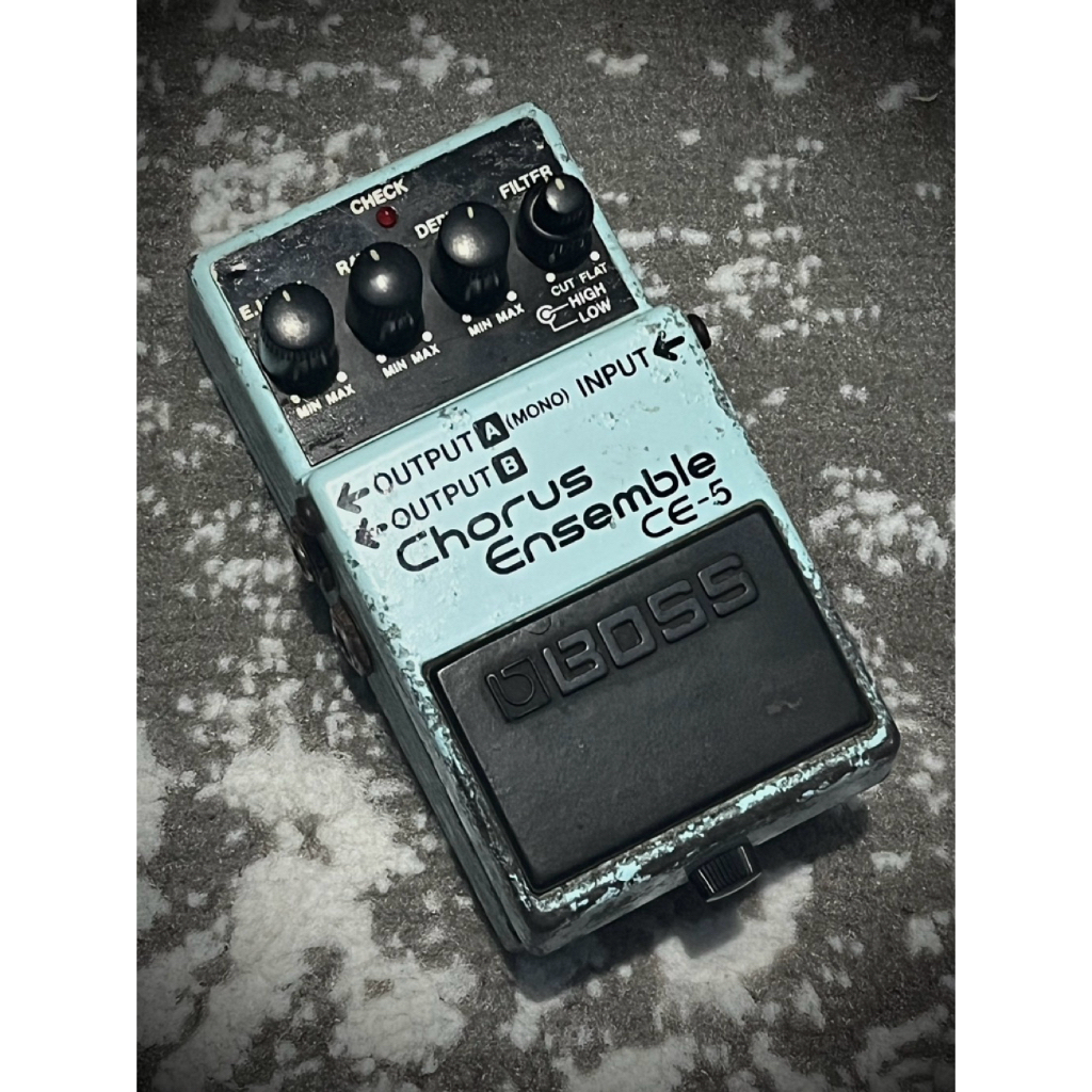 BOSS CE-5 Chorus Ensemble Pink Label 2nd Efek Gitar