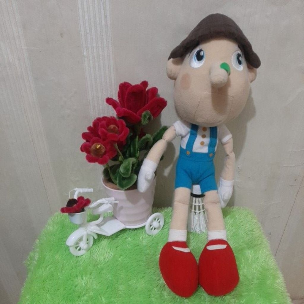 boneka pinokio shrek