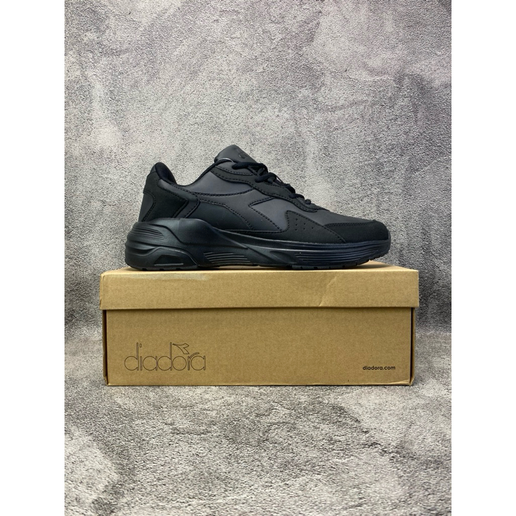 Diadora Kadarius Full Black hitam DIACA240120M Size 41 Sepatu Formal Kerja dan Sekolah Original