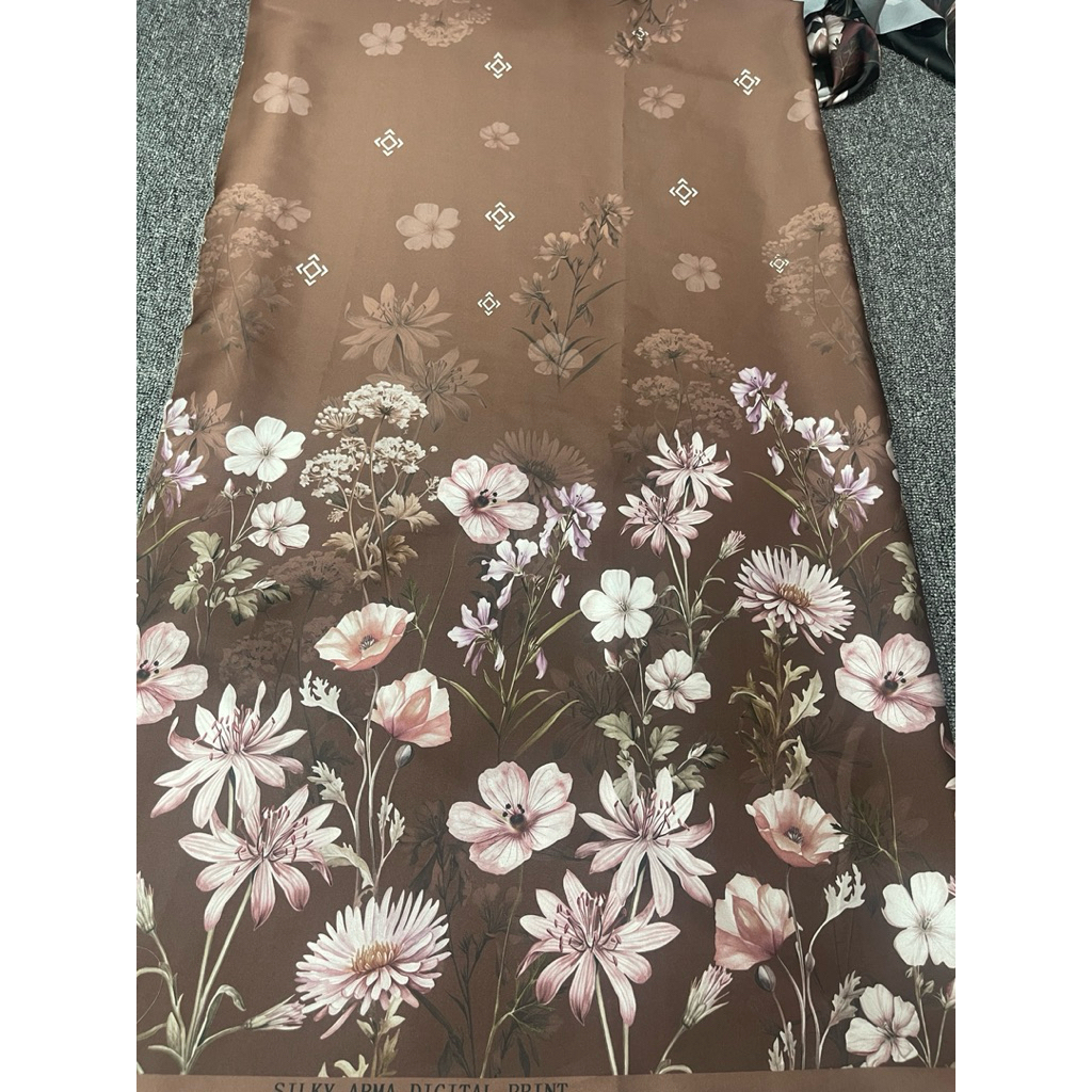 TERBARU| armany silk motif gradasi| kain silk gradasi motif | kain seragaman | kain sarimbit| kain d