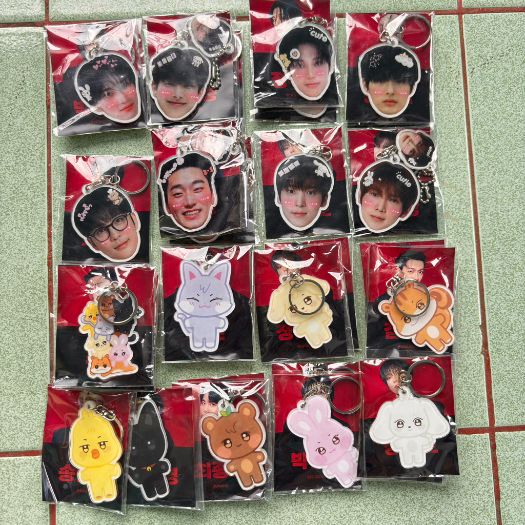 ATEEZ KEYCHAIN AKRILIK