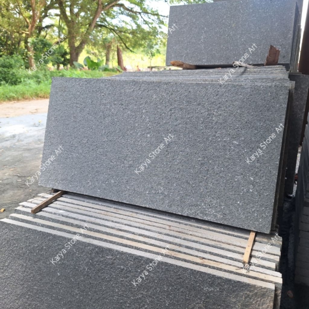 Batu Andesit Bakar 30x60cm | Batu Alam Andesit Bakar | Andesit Abu Bakar | Batu Alam Lantai | Batu A
