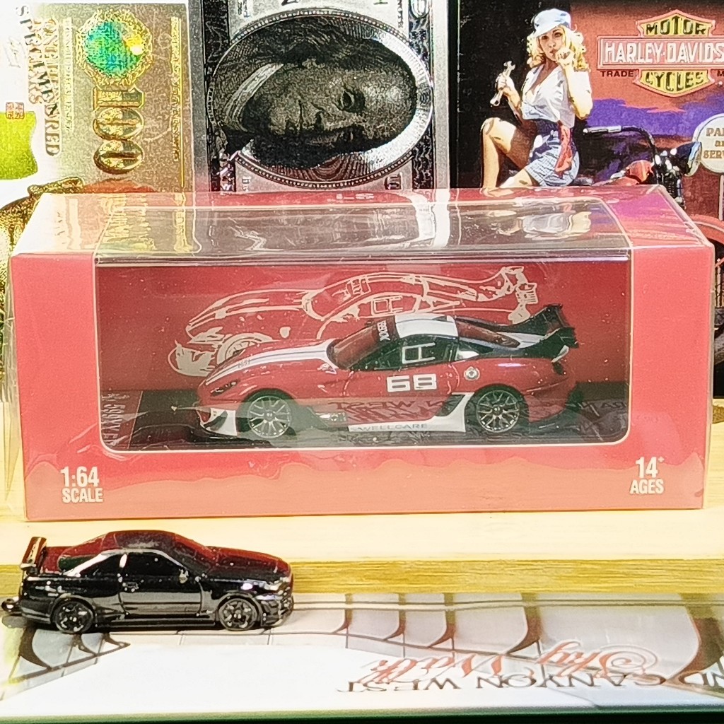 Ls Ferrari 599XX Evo red white 1 of 499 diecast 1 64