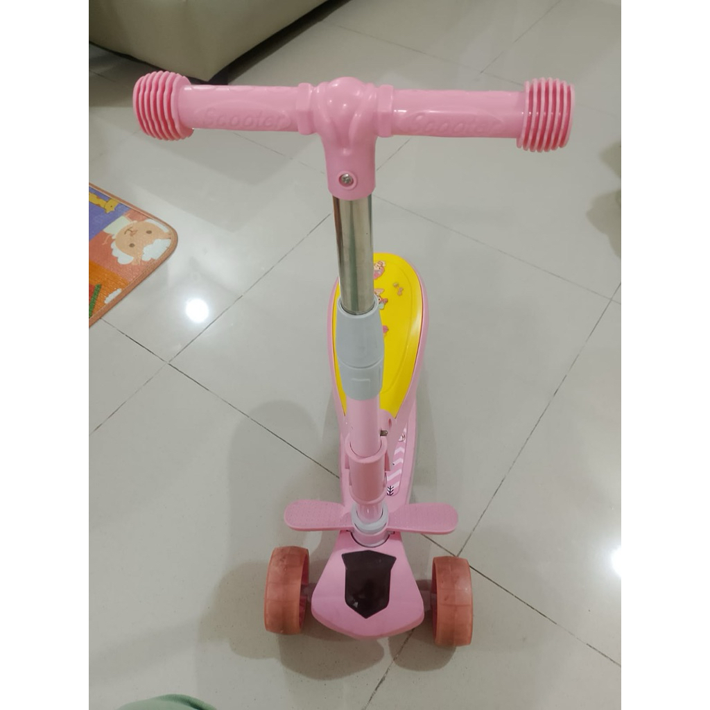 otoped skuter anak pink nyala