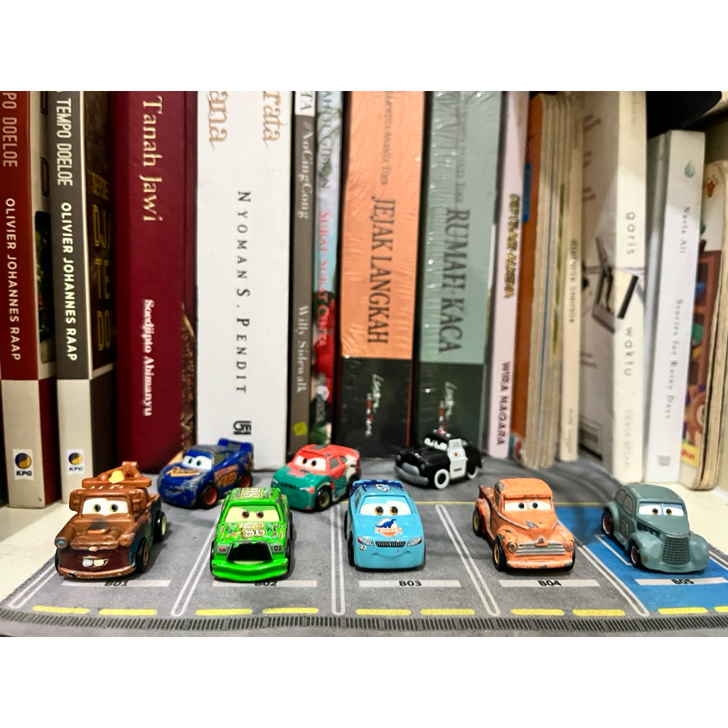 cars mini racer original mattel