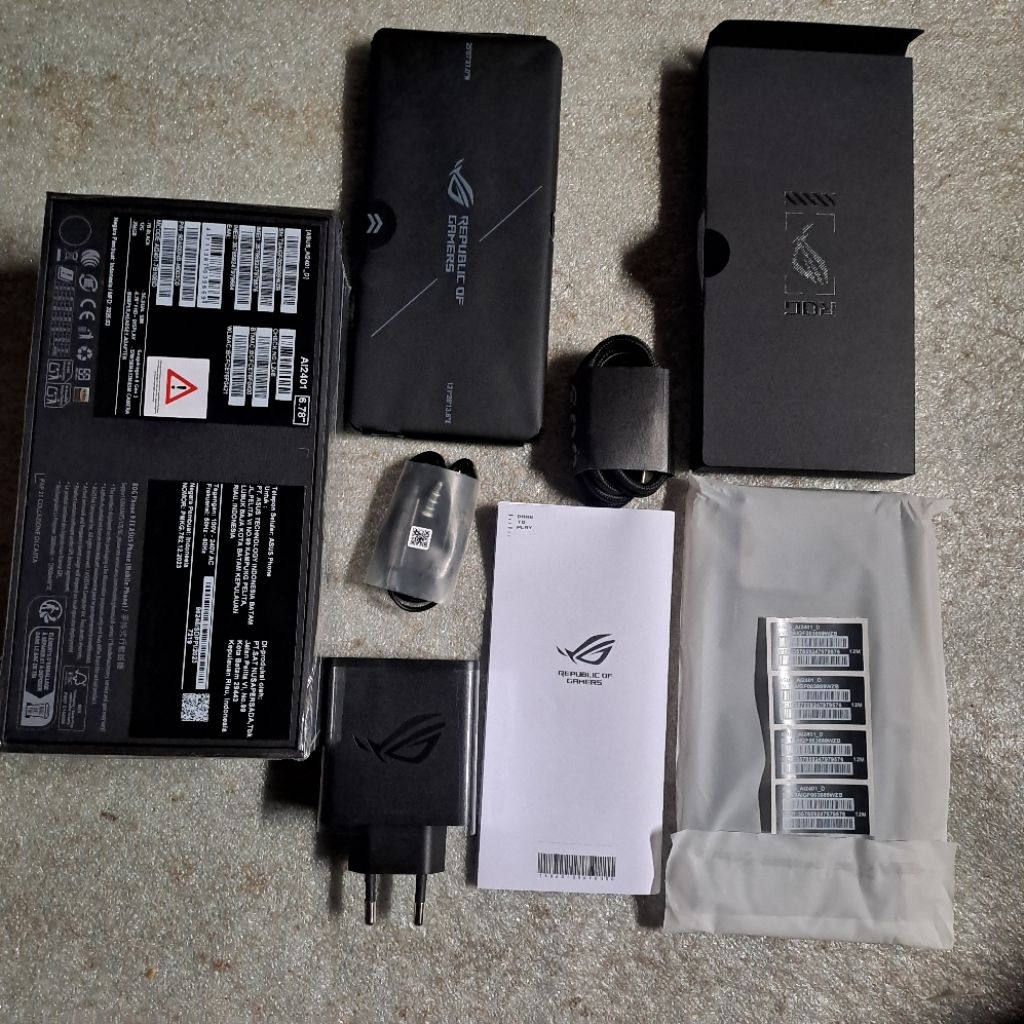 ROG 9FE 12/256 GB second