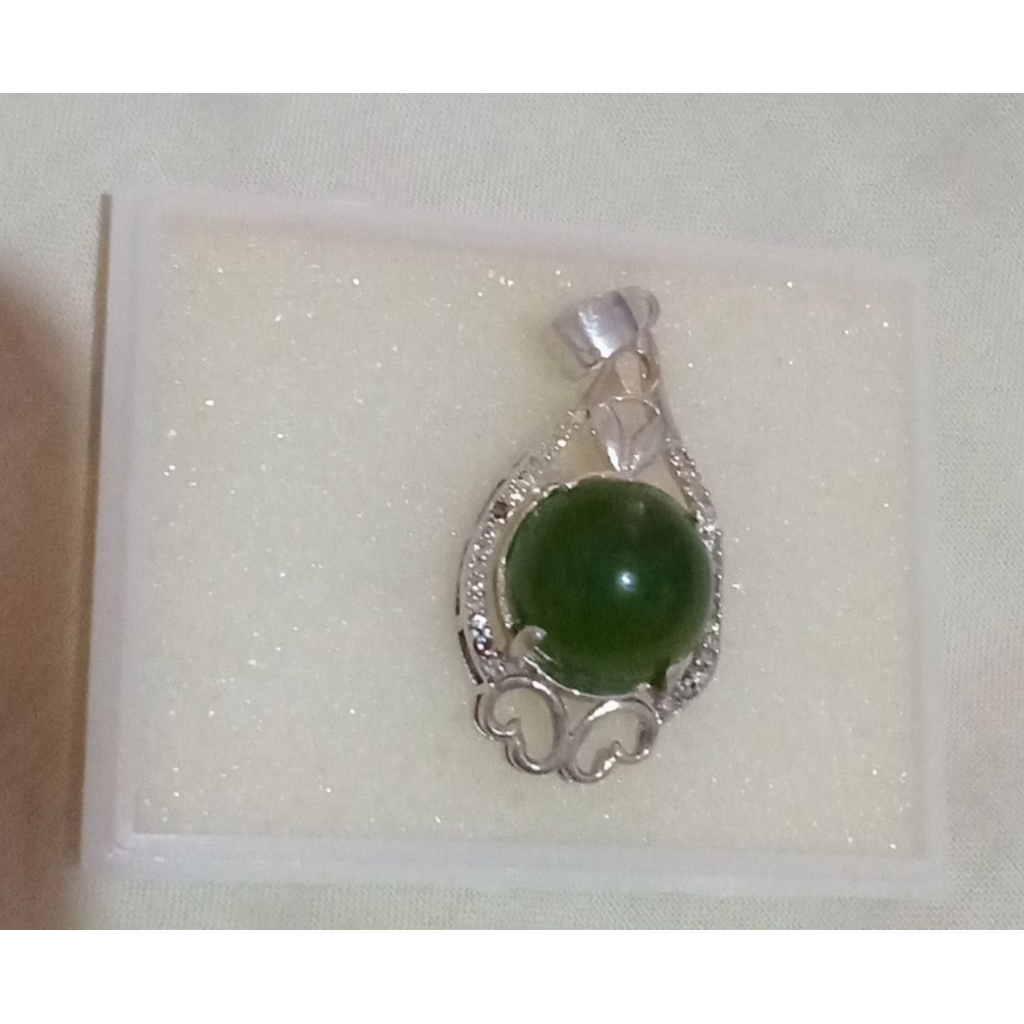 Liontin Perak Batu Giok masak