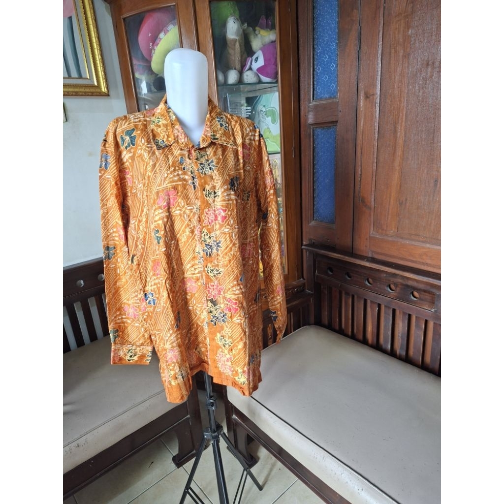 Preloved Kemeja Batik Sutera Pria (Set Batik Couple)