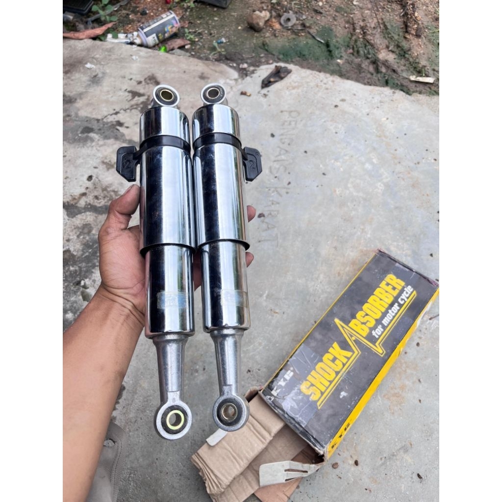 shock absorber sok shock belakang astrea prima original kayaba