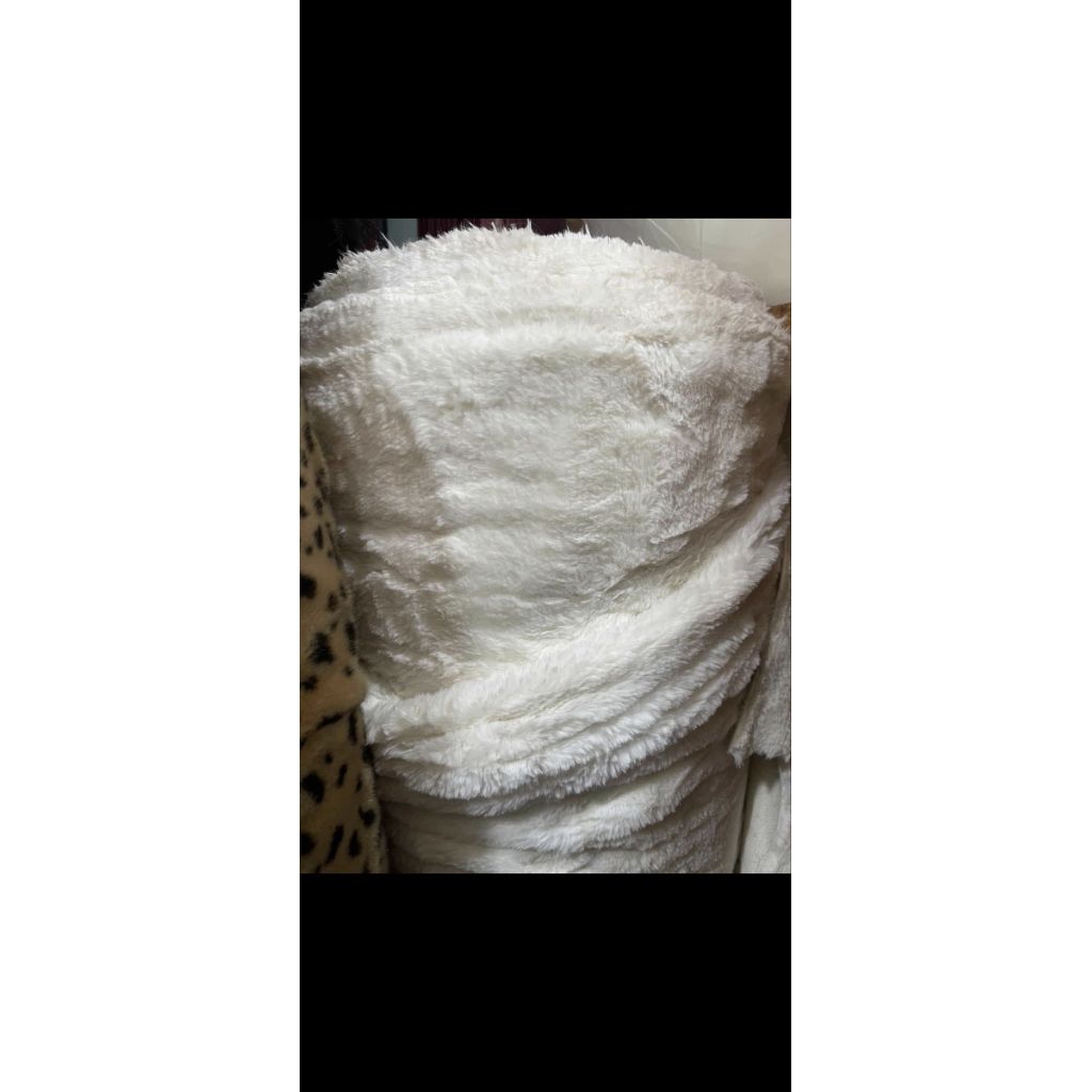 Kain Bulu Rabbit Fur/ Kain Bulu Kelinci Halus Dan Lembut Ukuran 50x150cm
