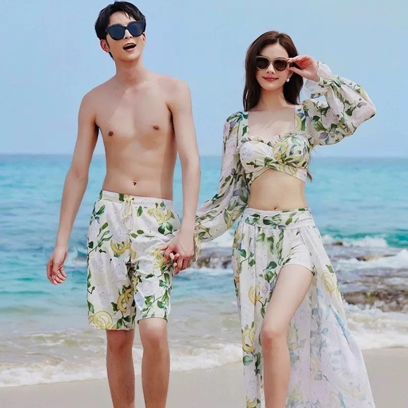 Setelan Renang Pasangan: Bikini Tiga Setelan Terpisah dengan Kawat Penyangga dan Efek Push-up untuk 