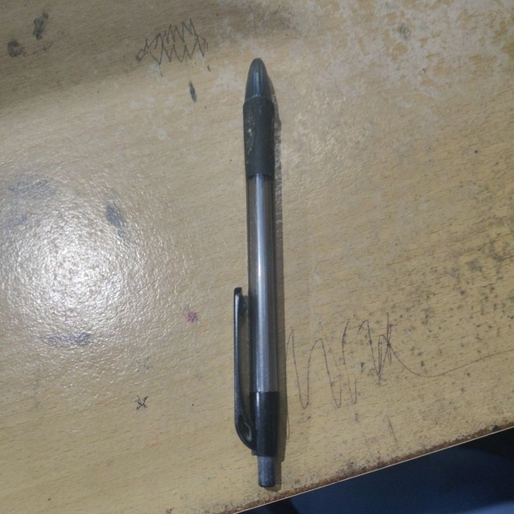 Pena keren untuk anak sekolah