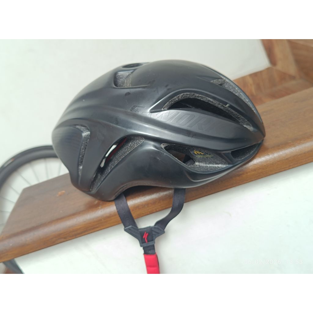 Helm Sepeda Specialized Sworks Evade