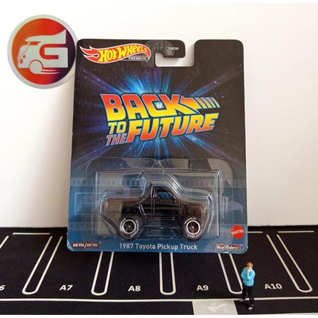 Hot Wheels Premium 1987 Toyota Pickup Truck Back to the Future - Hotwheels