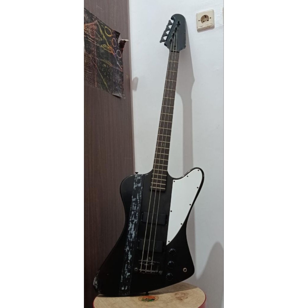 gitar bass epiphone thunderbird