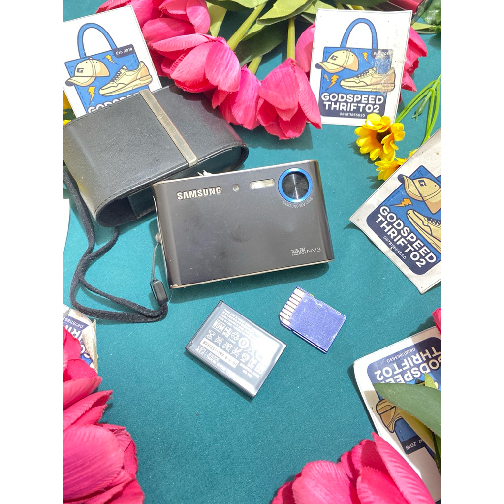 Camera Digital Samsung NV3 Navy series 7.2 MegaPixels 3x Optical Zoom (MINUS LCD)