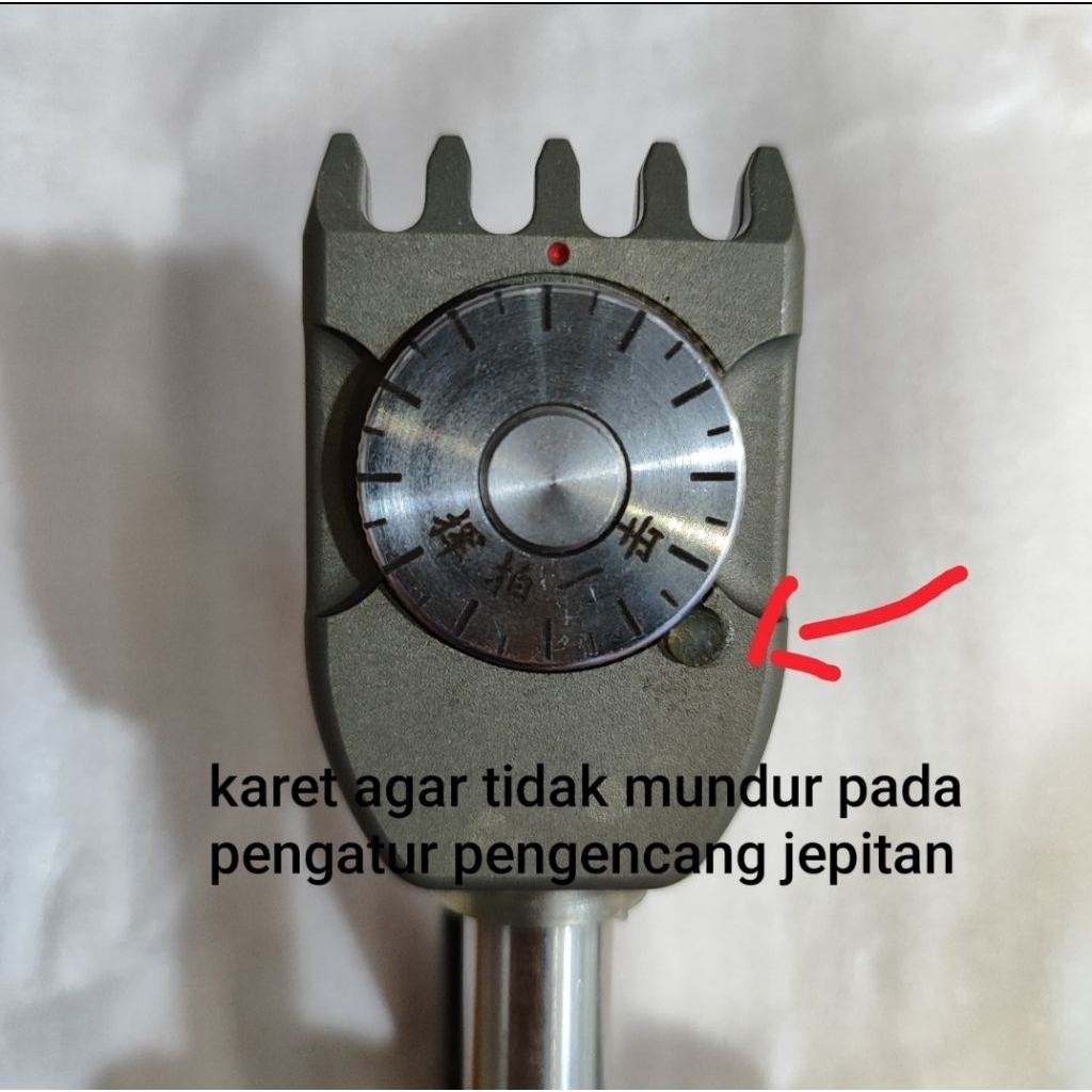 Penjepit senar badminton / clamp mesin senar (2 pcs)