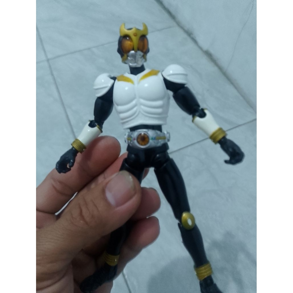shf Kamen rider kuuga putih bandai