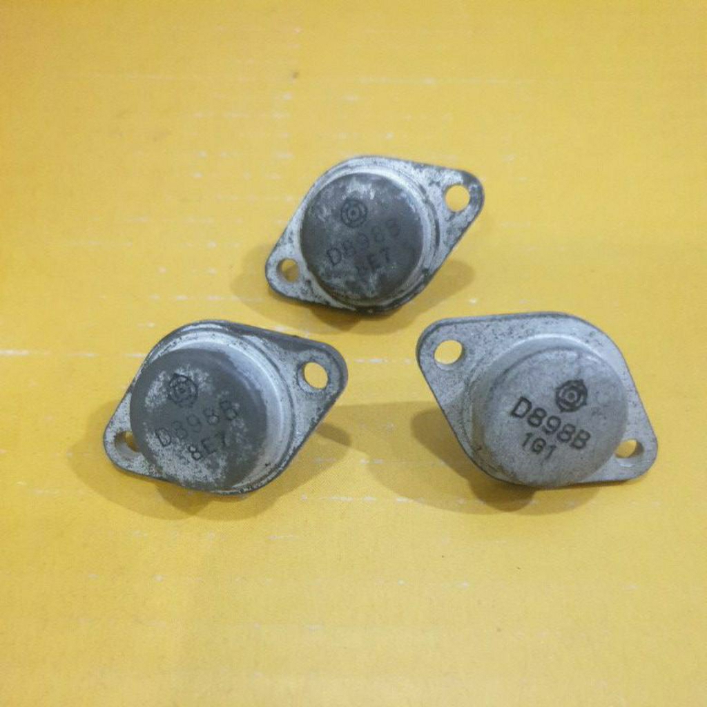 D 898  TRANSISTOR NPN JENGKOL ASLI ORI