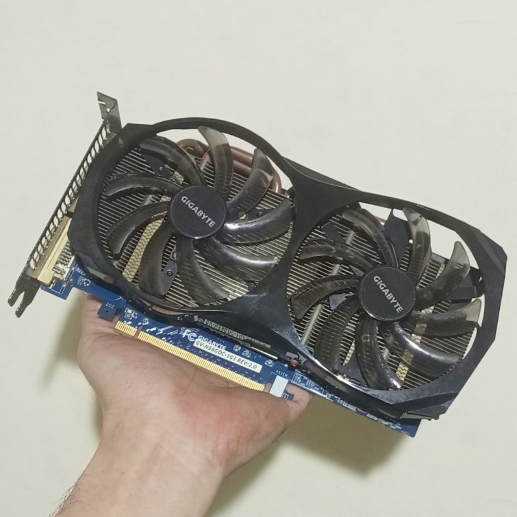 Gigabyte GTX 560 DDR5 256 BIT 1GB
