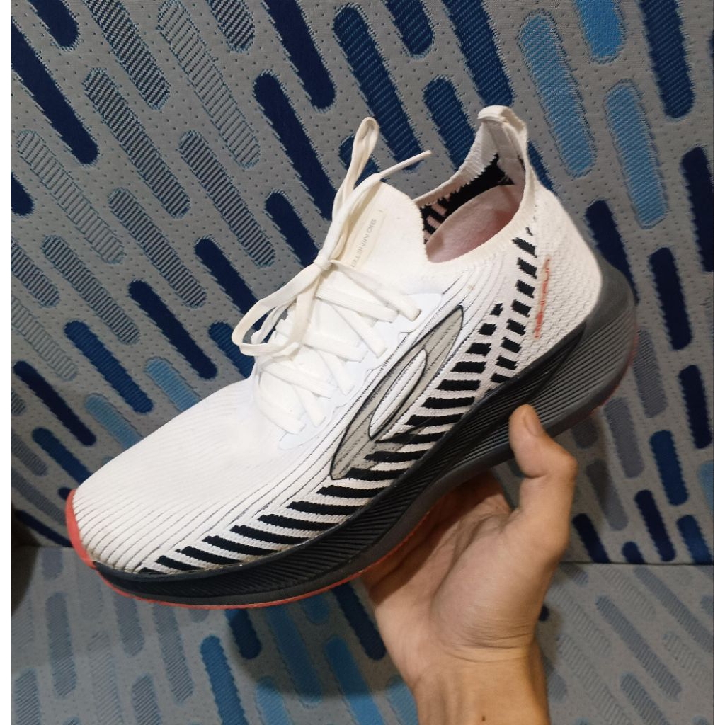 Sepatu Running Second Original Size 39