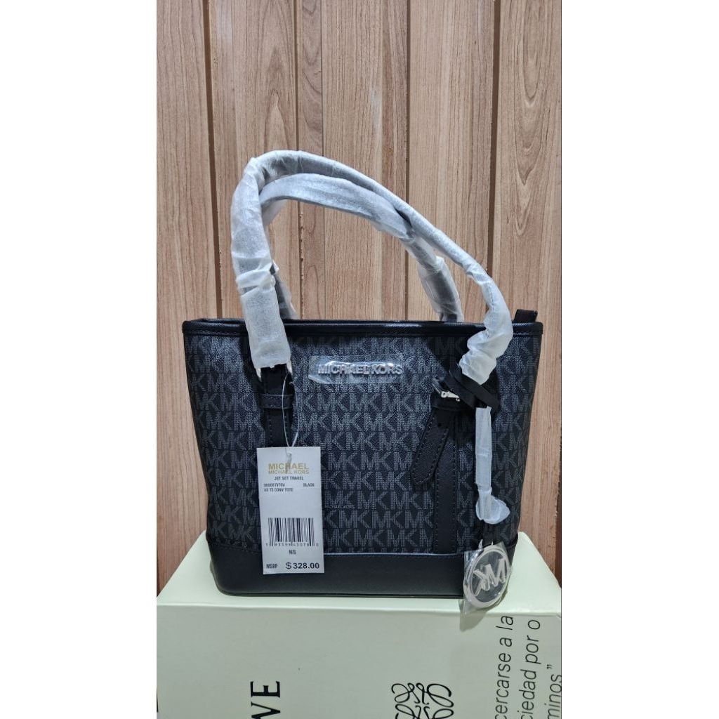 MK Michael Kors Jet Set Travel