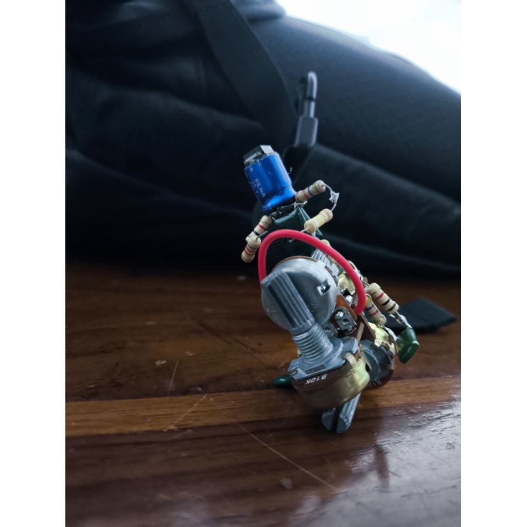 Kerajinan tangan dari komponen elektronik, Craft elektronik part